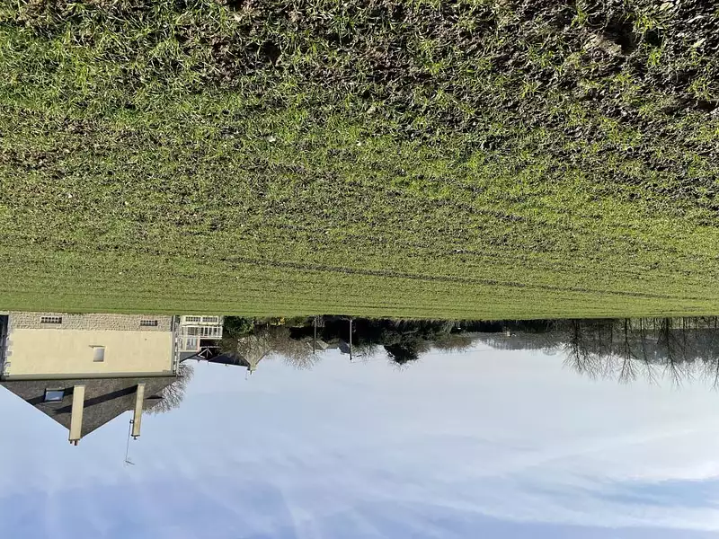 Terrain, 700 m²