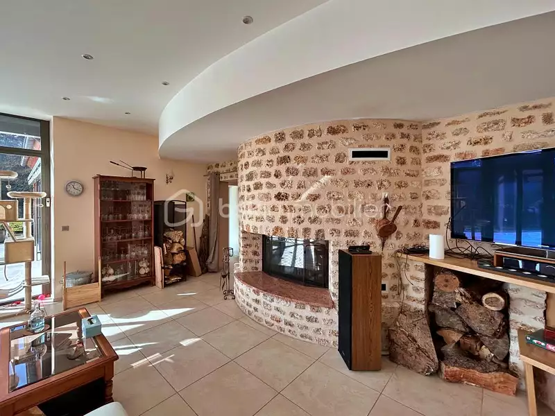 Maison, 785 m²