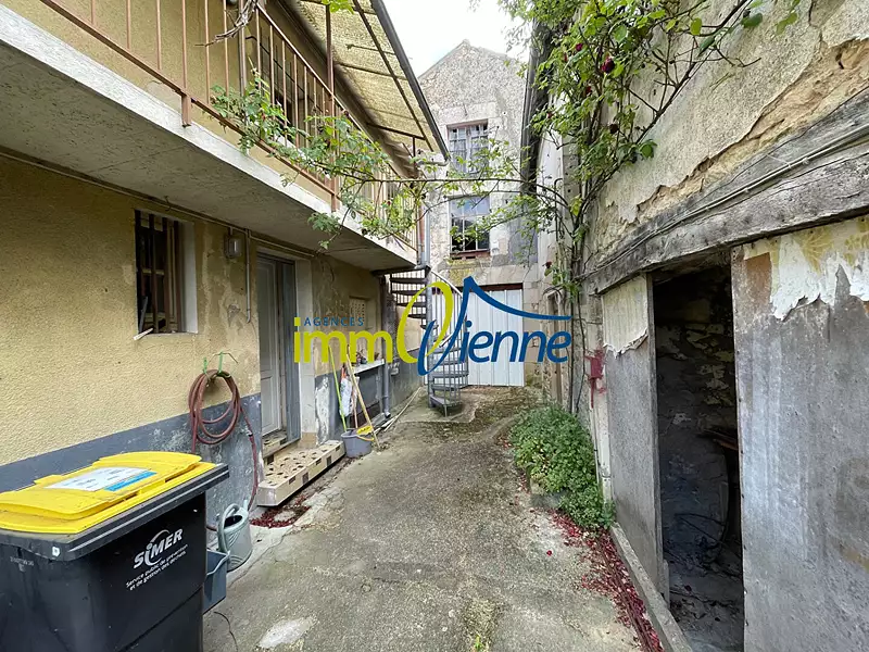 Immeuble, 120 m²