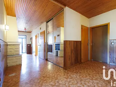 Maison, 196 m²