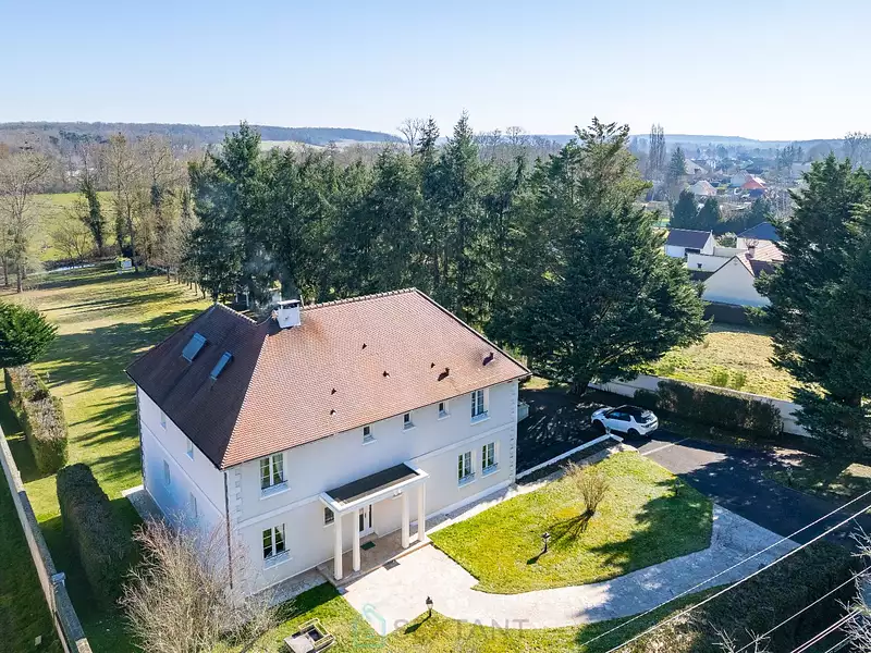 Maison, 389 m²