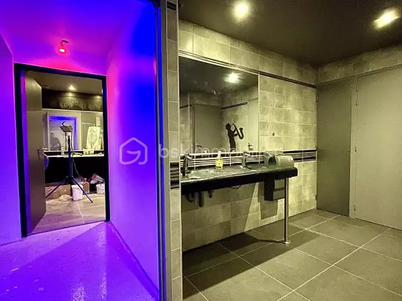 Immeuble, 950 m²