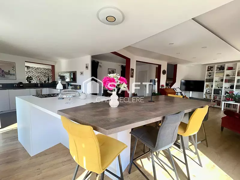 Maison, 160 m²