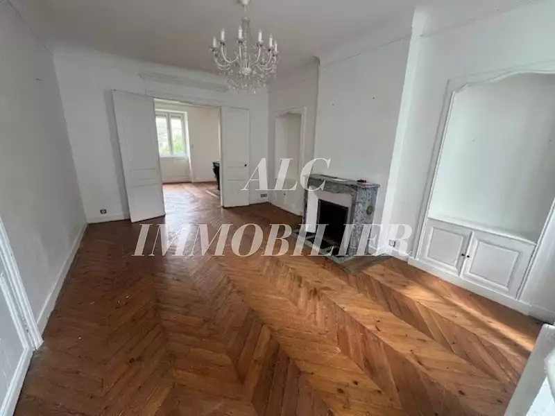 Maison, 224 m²