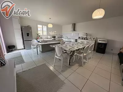 Maison, 119 m²