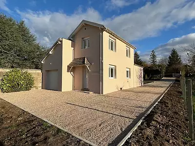 1 150 € Maison • 85,77 m² • 5 pièces • 3 chambres • Ter. 1 000 m² La Ferté-sous-Jouarre (77260)