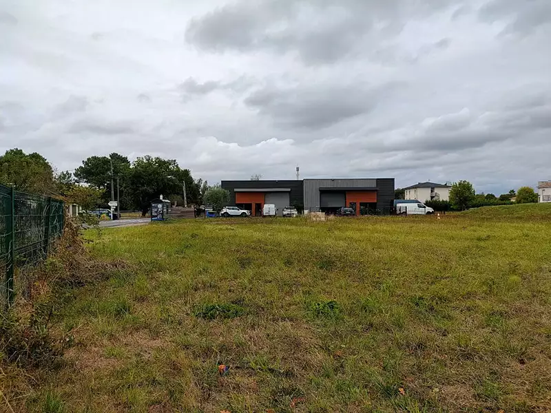 Terrain, 1 177 m²