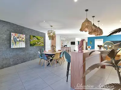 Maison, 195 m²