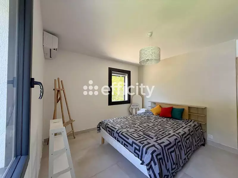 Maison, 203 m²