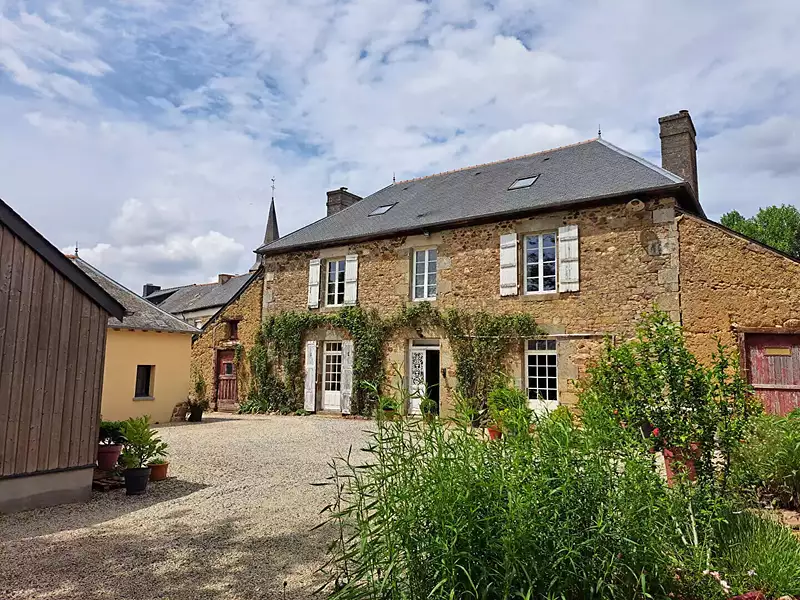 Maison, 280 m²