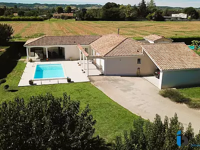 Maison, 169 m²