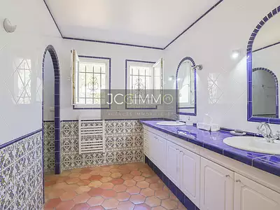 Maison, 310 m²