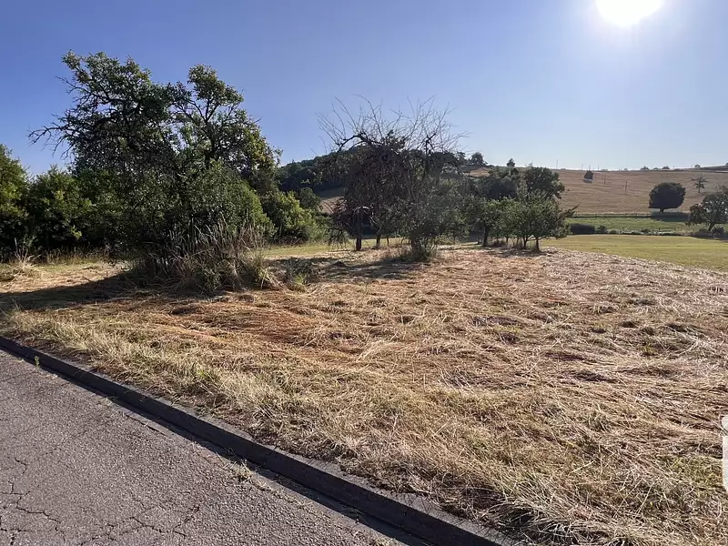Terrain, 1 358 m²
