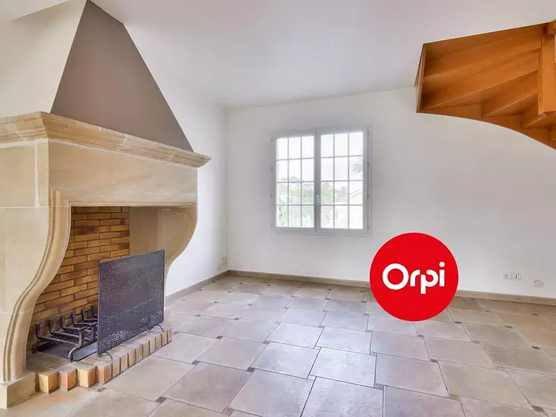 Maison, 302 m²