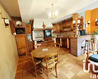 Maison, 284 m²
