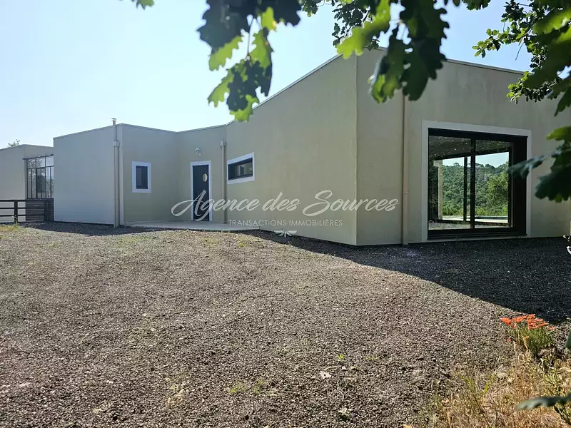 Maison, 176,58 m²