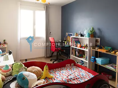 Maison, 99 m²