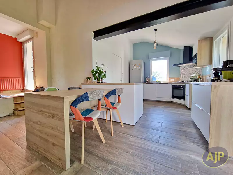 Maison, 143 m²