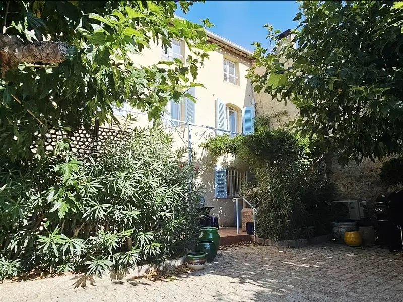 Maison, 280 m²