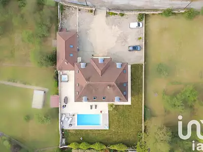 Maison, 345 m²