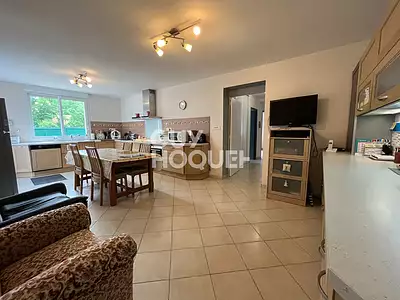 Maison, 240 m²