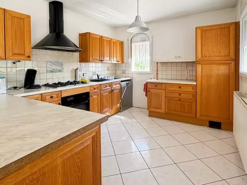 Maison, 184 m²