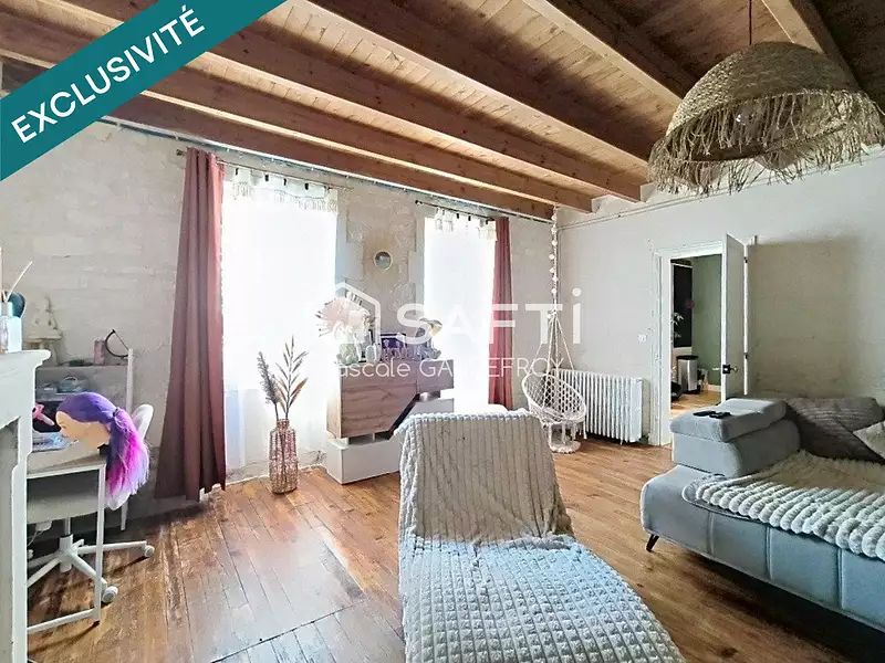Maison, 216 m²