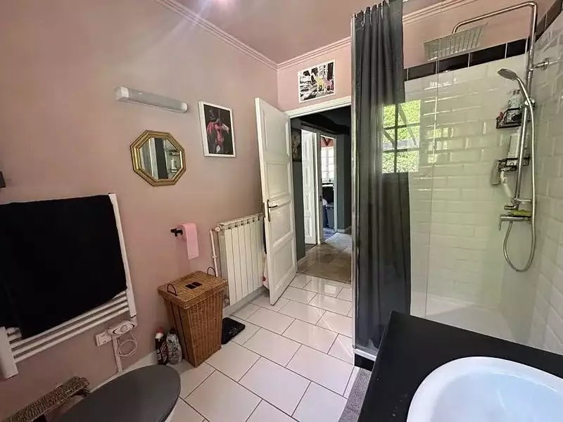 Maison, 185 m²