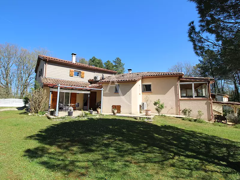Maison, 184 m²