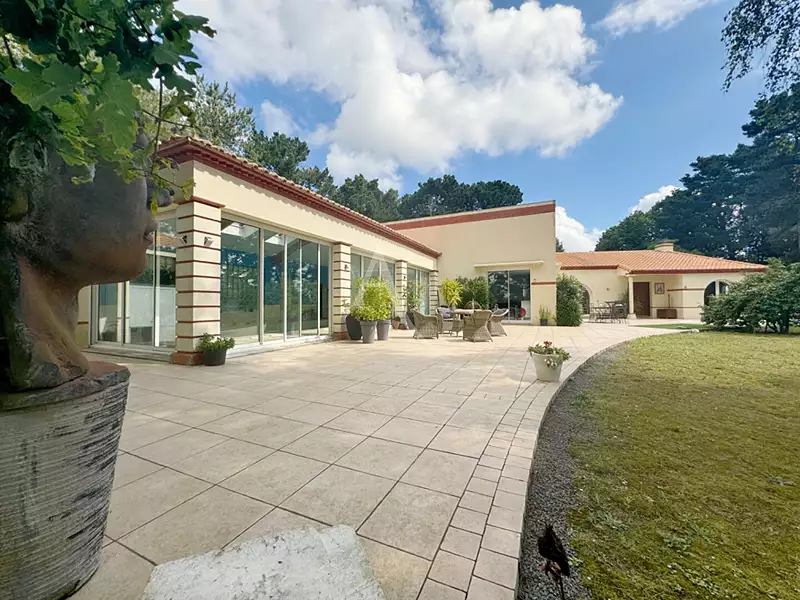 Maison, 228 m²