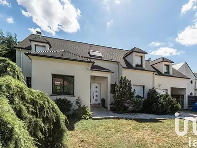 Maison, 225 m²