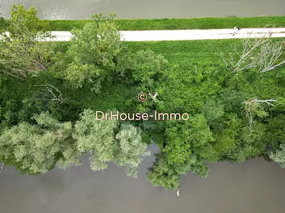 Terrain, 725 m²