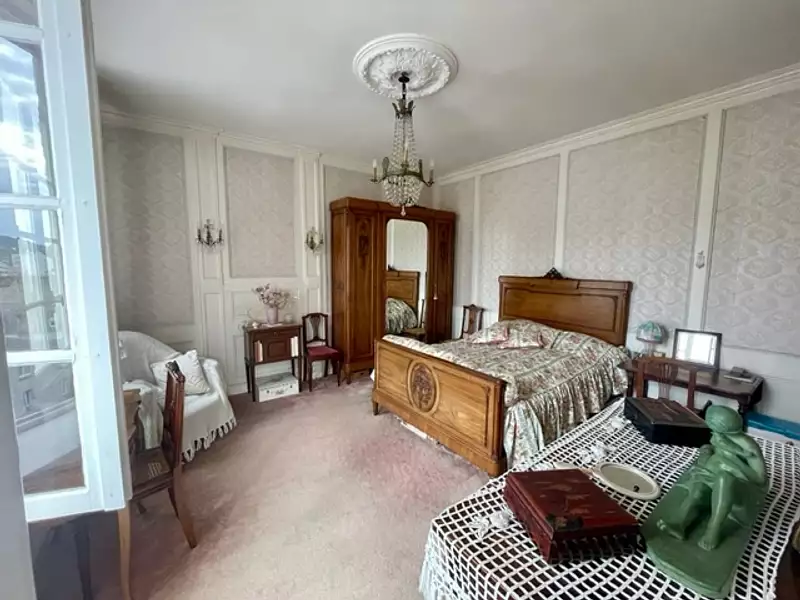 Maison, 246 m²