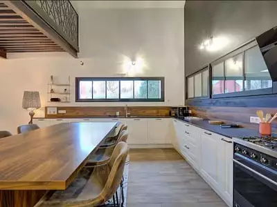 Maison, 280 m²