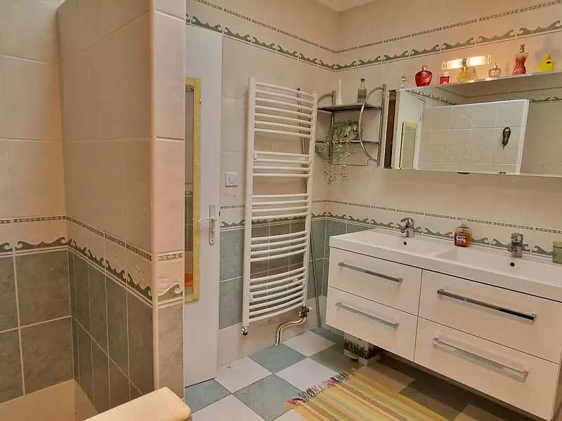 Maison, 204 m²