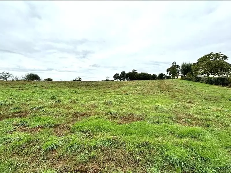 Terrain, 11 025 m²