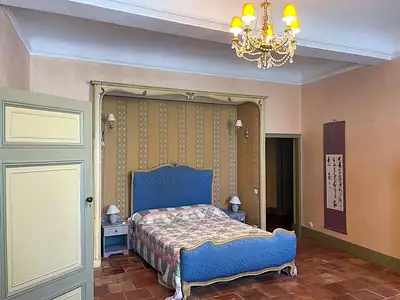 Maison, 594 m²