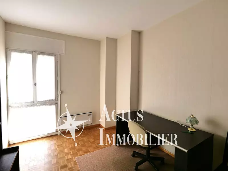 Maison, 242 m²