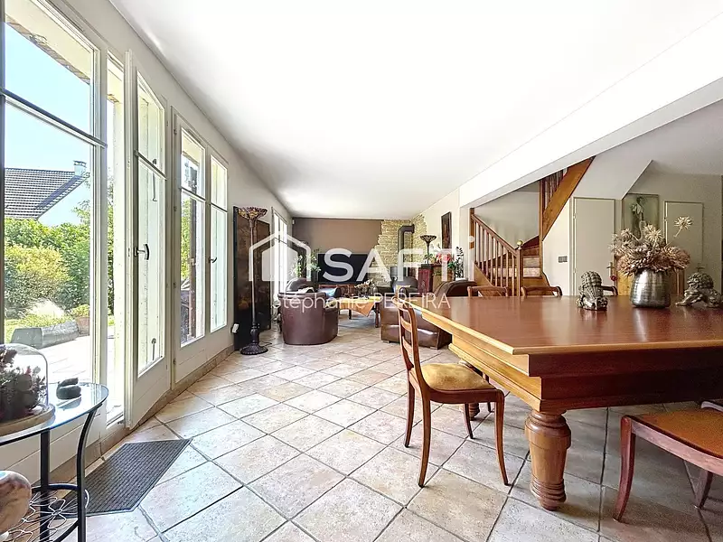 Maison, 145 m²