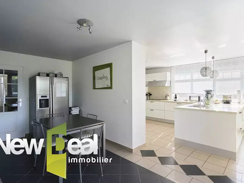 Maison, 259 m²