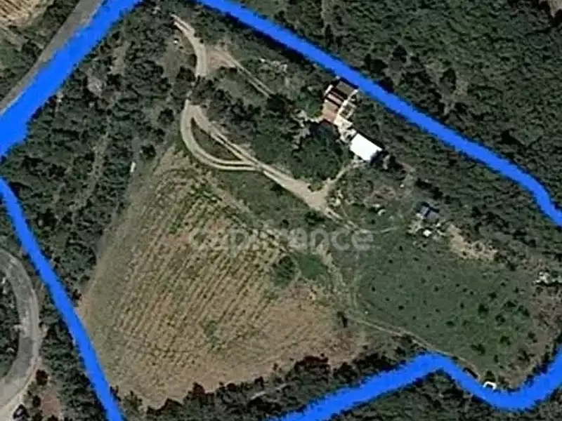 Terrain, 16 228 m²