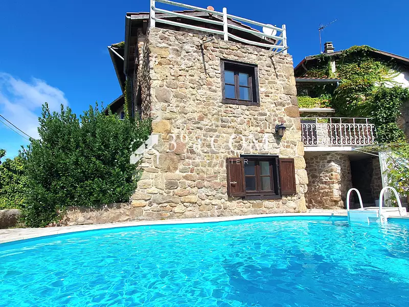 Maison, 156 m²