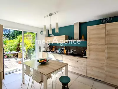 Maison, 168 m²