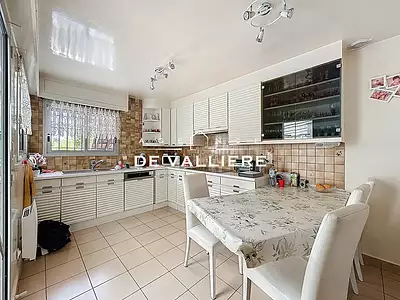 Maison, 250 m²
