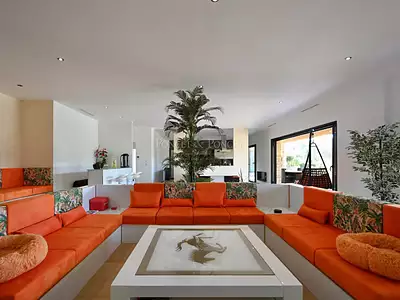Maison, 250 m²