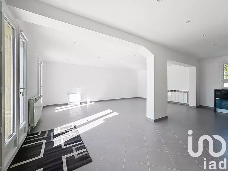 Maison, 185 m²