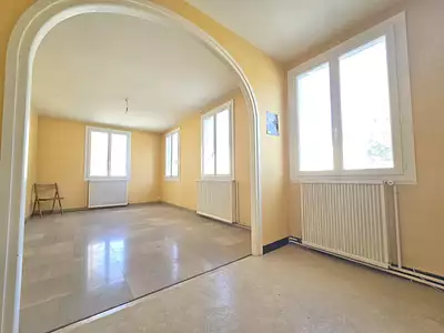 Immeuble, 82 m²