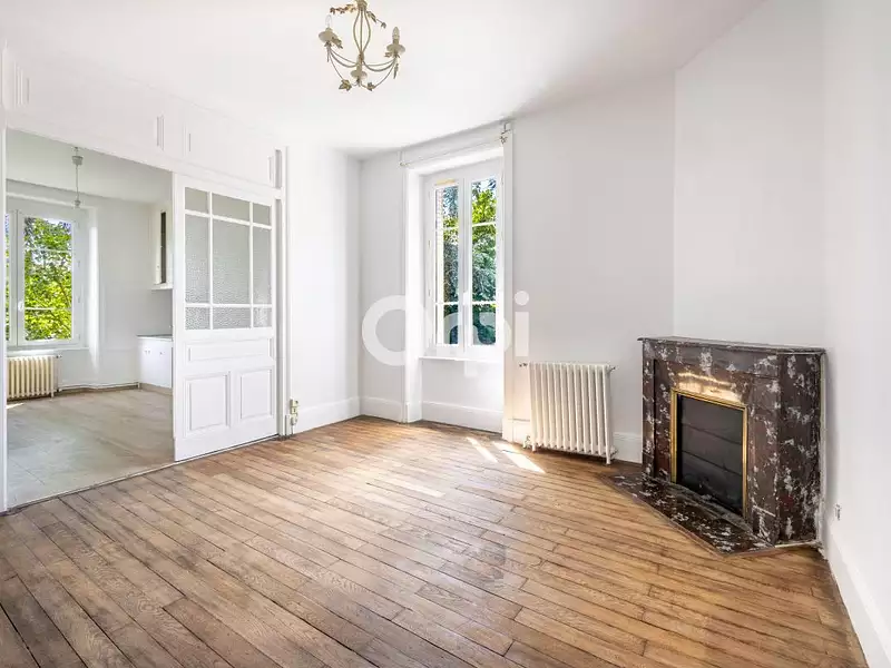 Maison, 180 m²
