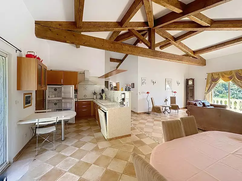 Maison, 330 m²
