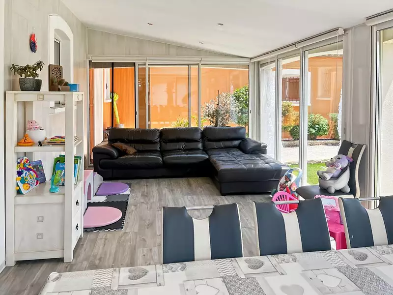 Maison, 235 m²